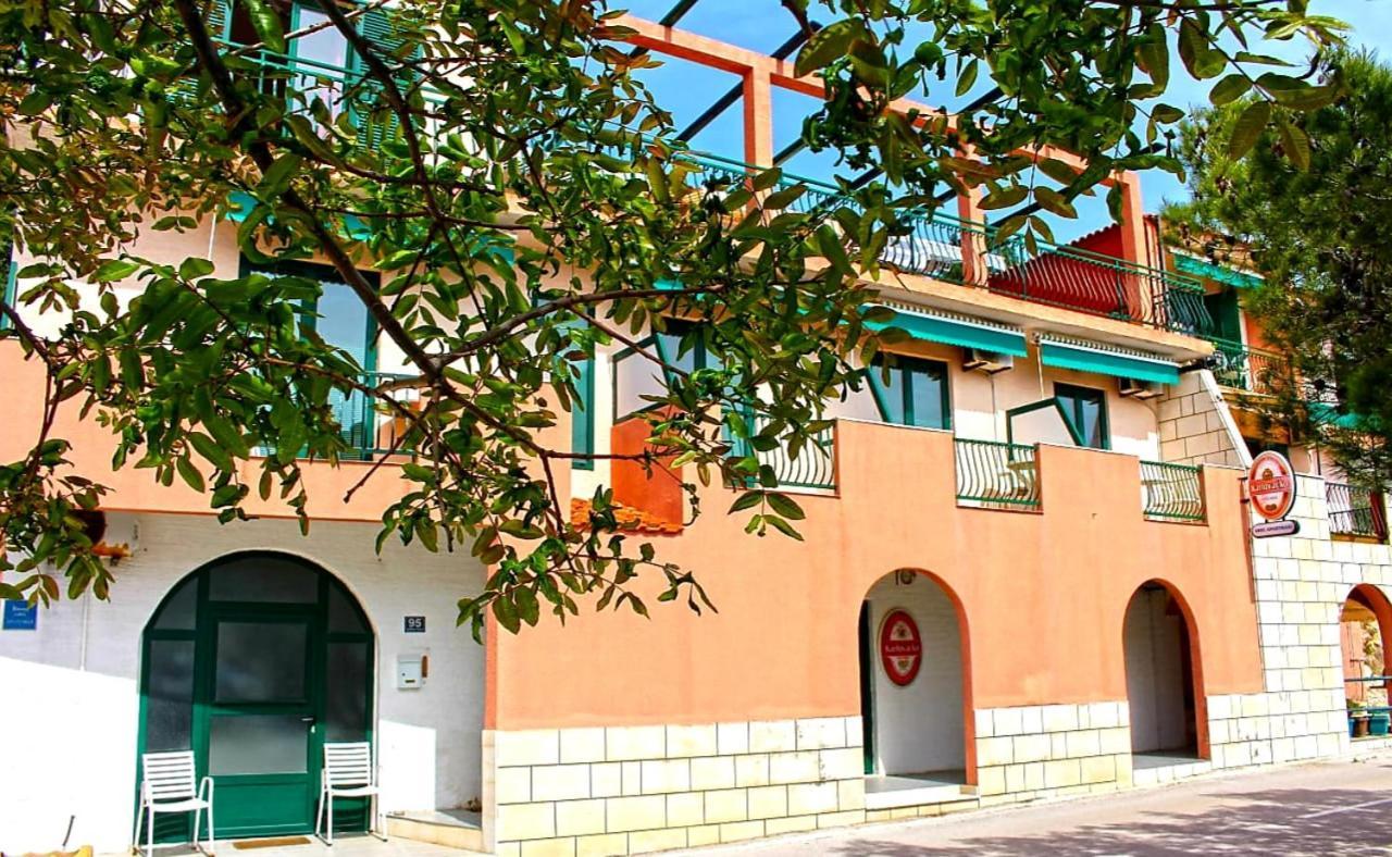 Apartments Gabriela Drvenik  Εξωτερικό φωτογραφία